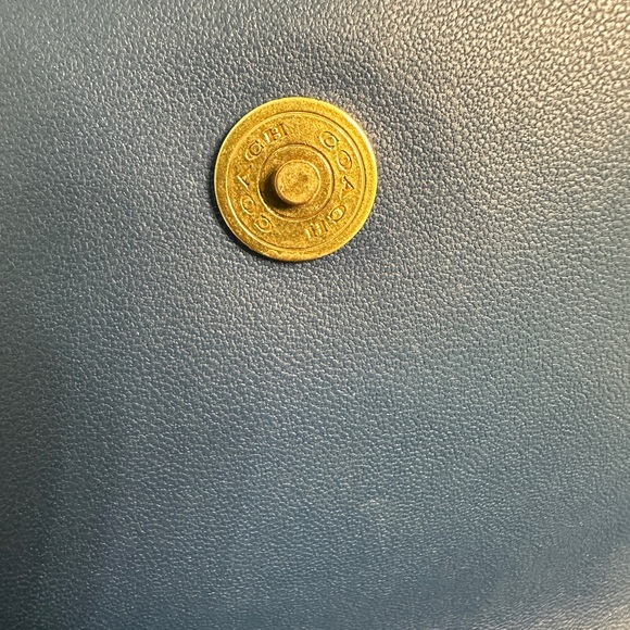 Coach Hayden - Picture 9 of 13